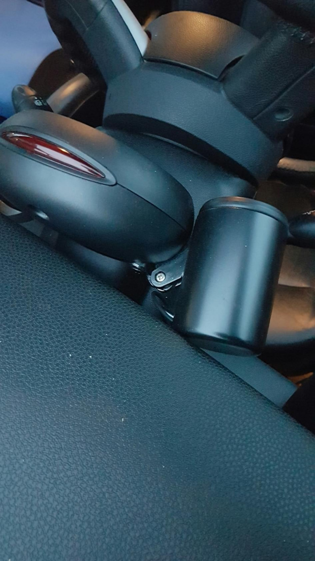 mini cooper s - dodatkowy wskaznik