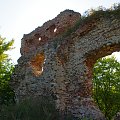 ruiny zamku Esterki w Bochotnicy